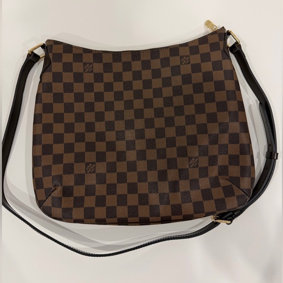 Elegant  Brown Checkered Shoulder Bag - Picture 2 of 11